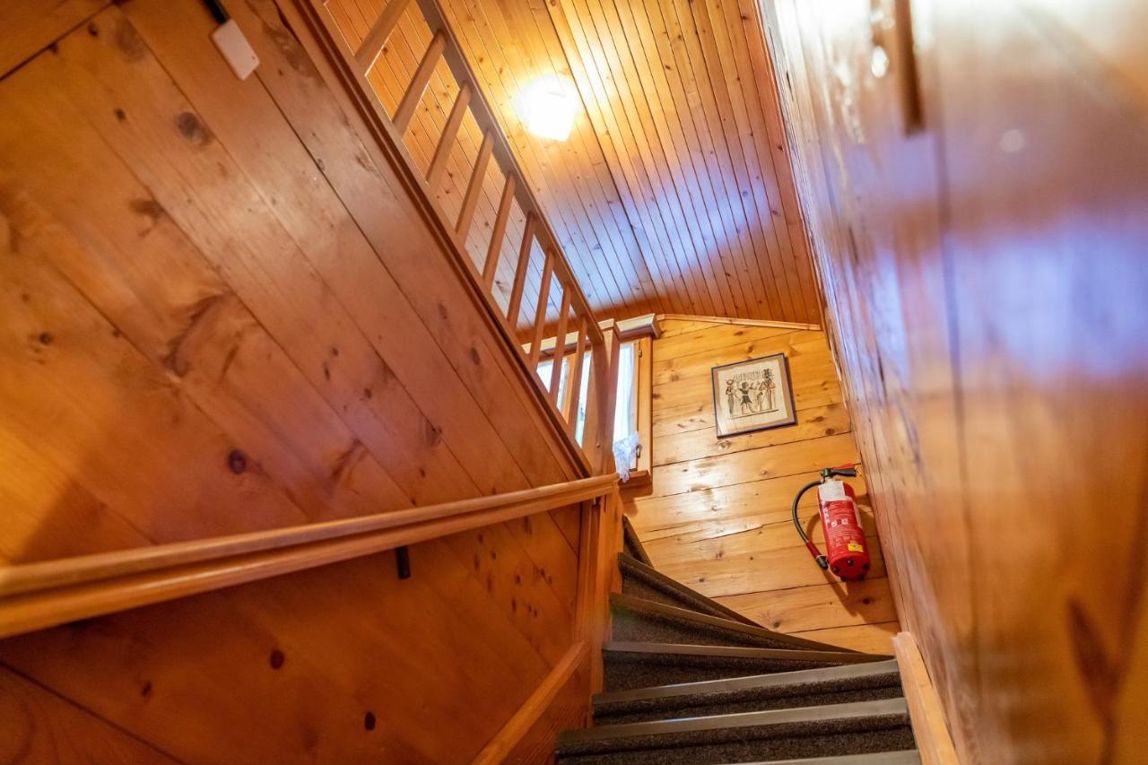 Chalet Bambi "Maerchenhaft" Grächen Exterior foto